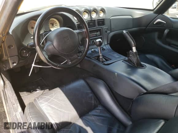 2001 Dodge Viper RT/10 with VIN 1B3ER65E41V700905, listed as a Copart auction lot 55673045 with 5,648 mi miles and Clean title. Bid and sale history available at DreamBid. Image 8.