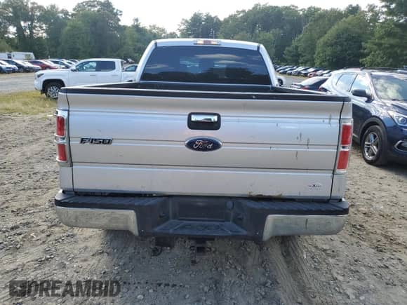 2014 Ford F-150 FX4 with VIN 1FTFW1ET6EFA39505, listed as a Copart auction lot 70852005 with 215,067 mi miles and Clean title. Bid and sale history available at DreamBid. Image 6.