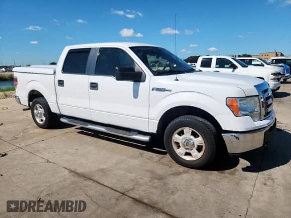 2009 Ford F-150 XL z VIN 1FTRW12899FA05786, wystawiony jako Copart lot #71278285 z przebiegiem 101 047 mil mil oraz Czysty tytuł • Clean title. Historia ofert i sprzedaży dostępna na DreamBid. Obrazek 4.