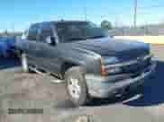 2005 Chevrolet Avalanche Z71 with VIN 3GNEK12Z65G207469, listed as a IAAI auction lot 41210152 with 297,282 mi miles and . Bid and sale history available at DreamBid. Image 1.