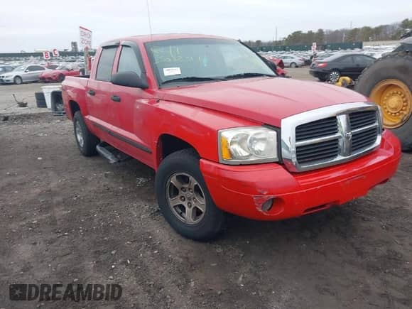 2007 Dodge Dakota SLT with VIN 1D7HW48N77S128359, listed as a IAAI auction lot 41735315 with Not provided miles and . Bid and sale history available at DreamBid. Image 1.