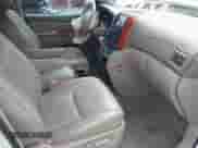 2010 Toyota Sienna XLE с VIN 5TDYK4CC3AS330112, выставлен на аукционе IAAI как лот 43295737 с пробегом 229 430 миль миль и . История ставок и продаж доступна на DreamBid. Изображение 5.