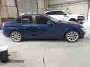 2018 BMW 3 Series 320i xDrive z VIN WBA8A3C57JA499543, wystawiony jako IAAI lot #43032701 z przebiegiem 221 751 mil mil oraz . Historia ofert i sprzedaży dostępna na DreamBid. Obrazek 13.