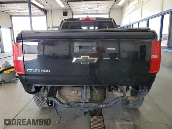 2017 Chevrolet Colorado 4WD LT with VIN 1GCGTCEN0H1250128, listed as a Copart auction lot 69036855 with 154,500 mi miles and Salvage title. Bid and sale history available at DreamBid. Image 6.