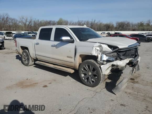 2018 Chevrolet Silverado 1500 High Country with VIN 3GCUKTEJ1JG435007, listed as a Copart auction lot 50373165 with 132,400 mi miles and Salvage title. Bid and sale history available at DreamBid. Image 4.