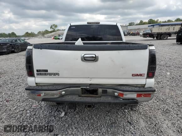 2004 GMC Sierra 1500 SLE with VIN 1GTEK19V04E168704, listed as a Copart auction lot 68569854 with Not provided miles and Salvage title. Bid and sale history available at DreamBid. Image 6.