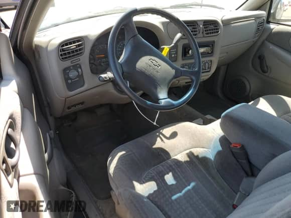 1998 Chevrolet S-10 LS с VIN 1GCCS1943W8223128, выставлен на аукционе Copart как лот 56256655 с пробегом 200 831 миль миль и Списание • Salvage title. История ставок и продаж доступна на DreamBid. Изображение 8.