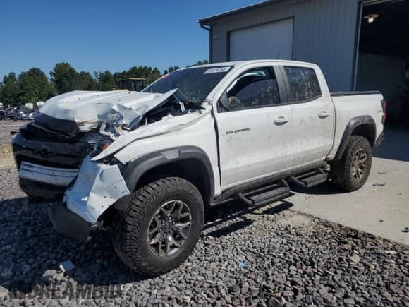 2025 Chevrolet Colorado 4WD ZR2 с VIN 1GCPTFEK7S1108714, выставлен на аукционе Copart как лот 81819765 с пробегом Не указан миль и Списание • Salvage title. История ставок и продаж доступна на DreamBid. Изображение 1.