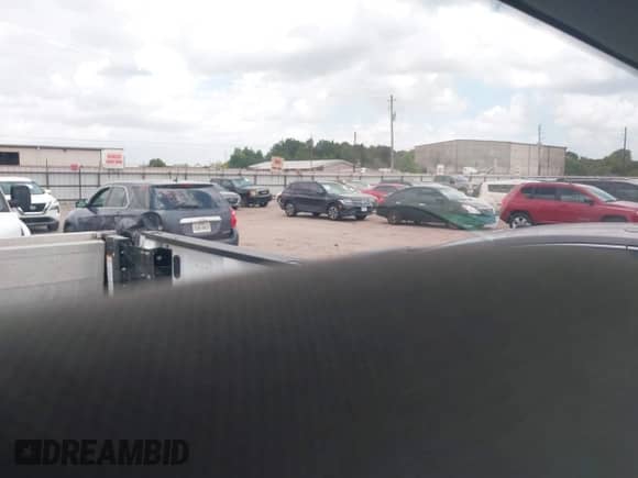 2020 Ford F-250 XL with VIN 1FTBF2A68LED11298, listed as a IAAI auction lot 42556384 with 103,968 mi miles and . Bid and sale history available at DreamBid. Image 8.