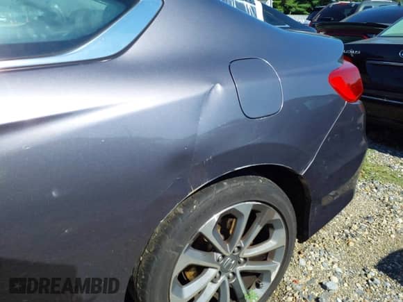 2015 Honda Accord EX-L z VIN 1HGCT2B85FA009123, wystawiony jako IAAI lot #42740494 z przebiegiem 213 485 mil mil oraz . Historia ofert i sprzedaży dostępna na DreamBid. Obrazek 18.