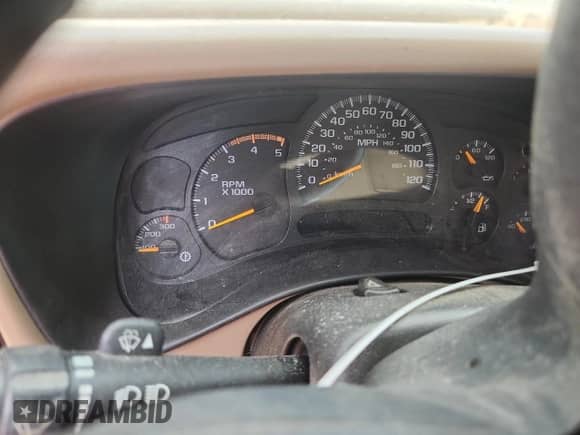 2005 Chevrolet Silverado 2500HD LS with VIN 1GCHK23205F886248, listed as a Copart auction lot 64263905 with Not provided miles and Salvage title. Bid and sale history available at DreamBid. Image 9.