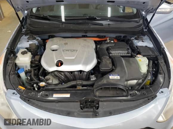 2014 Hyundai Sonata с VIN KMHEC4A43EA117493, выставлен на аукционе Copart как лот 64657695 с пробегом 103 704 миль миль и Списание • Salvage title. История ставок и продаж доступна на DreamBid. Изображение 11.