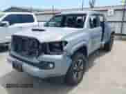 2019 Toyota Tacoma SR5 с VIN 3TMAZ5CN2KM096096, выставлен на аукционе IAAI как лот 42268939 с пробегом 82 935 миль миль и . История ставок и продаж доступна на DreamBid. Изображение 18.