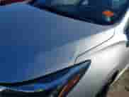 2018 Chevrolet Cruze LT z VIN 1G1BE5SM2J7150622, wystawiony jako IAAI lot #43325104 z przebiegiem 98 869 mil mil oraz . Historia ofert i sprzedaży dostępna na DreamBid. Obrazek 17.