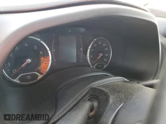 2018 Jeep Renegade Latitude with VIN ZACCJABBXJPH25230, listed as a Copart auction lot 55446355 with Not provided miles and Salvage title. Bid and sale history available at DreamBid. Image 9.