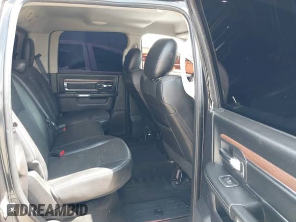 2016 Ram 1500 Laramie z VIN 1C6RR7NT5GS151639, wystawiony jako IAAI lot #43241196 z przebiegiem 150 825 mil mil oraz . Historia ofert i sprzedaży dostępna na DreamBid. Obrazek 8.