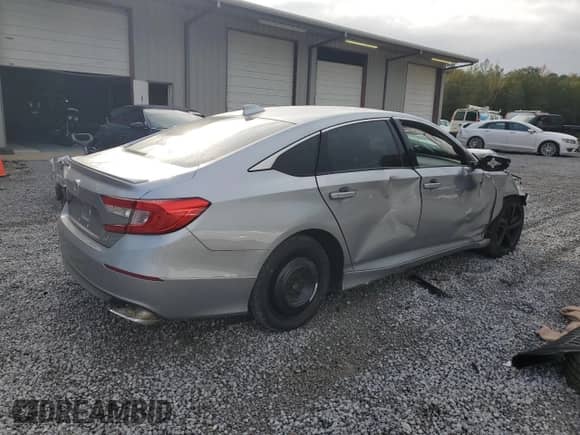 2018 Honda Accord Sport with VIN 1HGCV2F32JA049435, listed as a Copart auction lot 85088825 with Not provided miles and Salvage title. Bid and sale history available at DreamBid. Image 3.