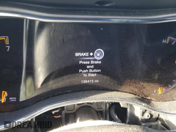 2018 Jeep Grand Cherokee Limited z VIN 1C4RJEBG2JC159307, wystawiony jako Copart lot #81676005 z przebiegiem 136 415 mil mil oraz Czysty tytuł • Clean title. Historia ofert i sprzedaży dostępna na DreamBid. Obrazek 9.