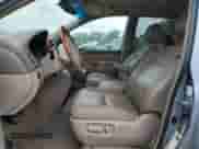 2010 Toyota Sienna XLE с VIN 5TDDK4CC7AS028689, выставлен на аукционе Copart как лот 67432025 с пробегом 136 915 миль миль и Списание • Salvage title. История ставок и продаж доступна на DreamBid. Изображение 7.