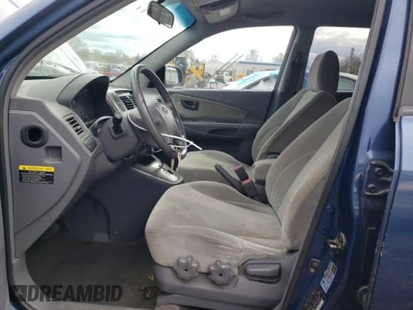 2005 Hyundai Tucson GLS с VIN KM8JN12D95U064951, выставлен на аукционе Copart как лот 64296795 с пробегом 171 696 миль миль и Списание • Salvage title. История ставок и продаж доступна на DreamBid. Изображение 7.