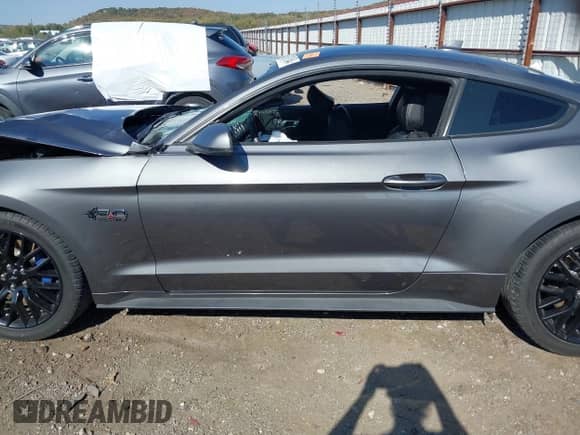 2021 Ford Mustang GT с VIN 1FA6P8CF2M5118909, выставлен на аукционе IAAI как лот 40580656 с пробегом 46 924 миль миль и . История ставок и продаж доступна на DreamBid. Изображение 15.