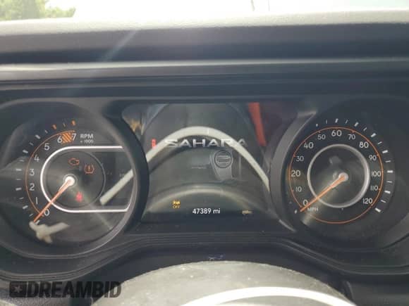 2024 Jeep Wrangler Sahara with VIN 1C4PJXEN4RW151216, listed as a Copart auction lot 61388855 with 47,389 mi miles and Salvage title. Bid and sale history available at DreamBid. Image 9.