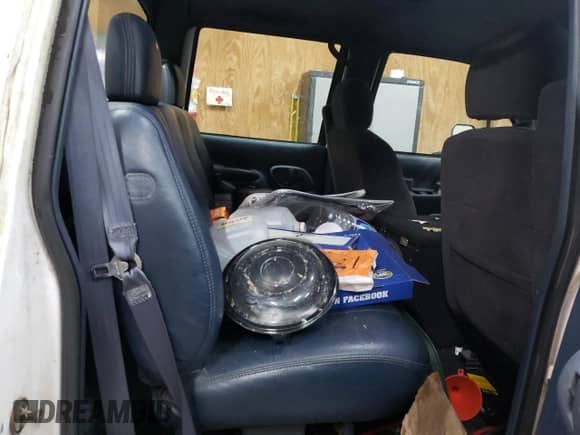 1997 Chevrolet Silverado 3500 с VIN 1GCGC33R9VF031799, выставлен на аукционе Copart как лот 69377024 с пробегом 185 024 миль миль и Чистый • Clean title. История ставок и продаж доступна на DreamBid. Изображение 10.