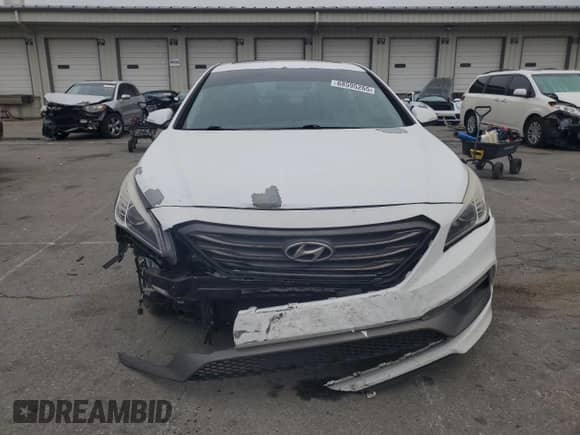 2016 Hyundai Sonata Sport с VIN 5NPE34AF5GH321469, выставлен на аукционе Copart как лот 68595265 с пробегом 145 338 миль миль и Списание • Salvage title. История ставок и продаж доступна на DreamBid. Изображение 5.