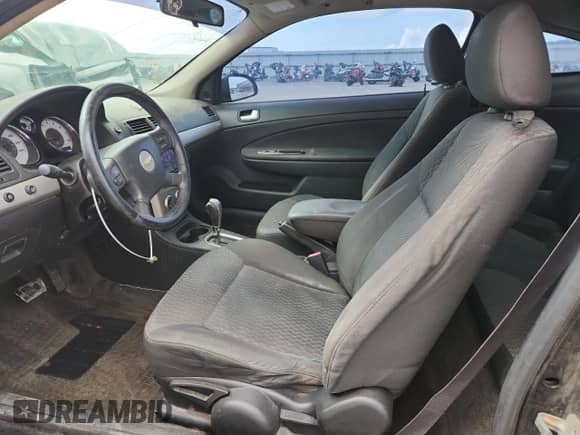 2006 Chevrolet Cobalt SS с VIN 1G1AM15B767854856, выставлен на аукционе Copart как лот 63566315 с пробегом 230 886 миль миль и Списание • Salvage title. История ставок и продаж доступна на DreamBid. Изображение 7.