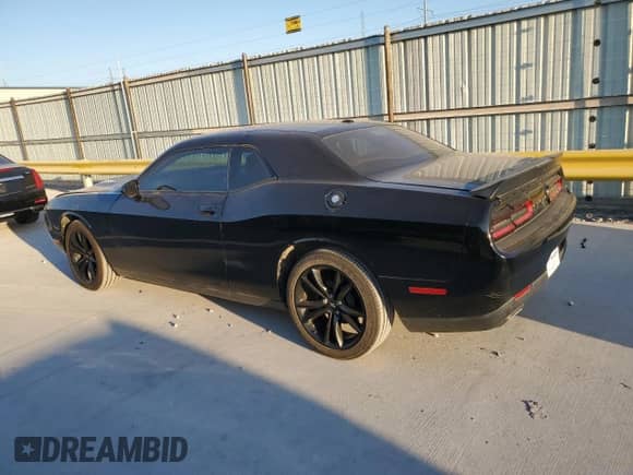 2018 Dodge Challenger SXT с VIN 2C3CDZAG2JH118800, выставлен на аукционе Copart как лот 86879055 с пробегом 90 213 миль миль и Чистый • Clean title. История ставок и продаж доступна на DreamBid. Изображение 2.