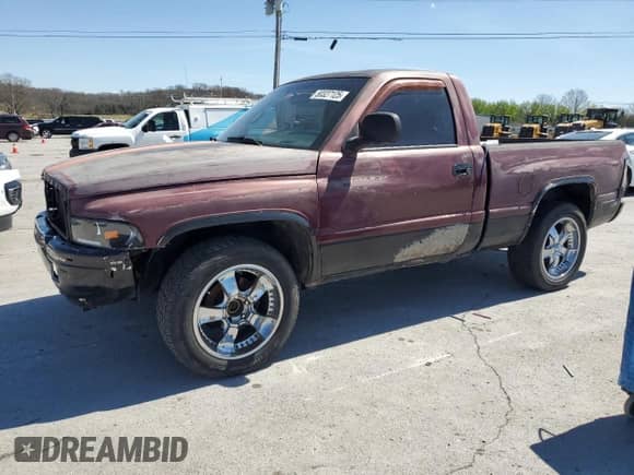 2001 Dodge 1500 Work Special z VIN 1B7HC16X71S778547, wystawiony jako Copart lot #50327125 z przebiegiem 204 575 mil mil oraz Czysty tytuł • Clean title. Historia ofert i sprzedaży dostępna na DreamBid. Obrazek 1.