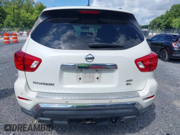 2017 Nissan Pathfinder SV with VIN 5N1DR2MM8HC600965, listed as a IAAI auction lot 42735306 with 135,065 mi miles and . Bid and sale history available at DreamBid. Image 16.