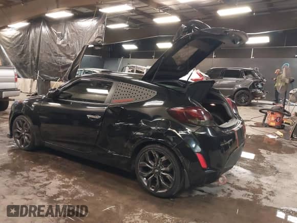 2015 Hyundai Veloster RE:FLEX with VIN KMHTC6AD2FU223615, listed as a IAAI auction lot 41388773 with 111,381 mi miles and . Bid and sale history available at DreamBid. Image 3.