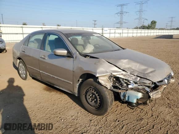 2004 Honda Accord LX with VIN 1HGCM563X4A069067, listed as a Copart auction lot 81994105 with 203,039 mi miles and Salvage title. Bid and sale history available at DreamBid. Image 4.