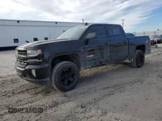 2018 Chevrolet Silverado 1500 LTZ z VIN 3GCUKSEJXJG249556, wystawiony jako Copart lot #88756205 z przebiegiem 88 681 mil mil oraz Szkoda całkowita • Salvage title. Historia ofert i sprzedaży dostępna na DreamBid. Obrazek 1.