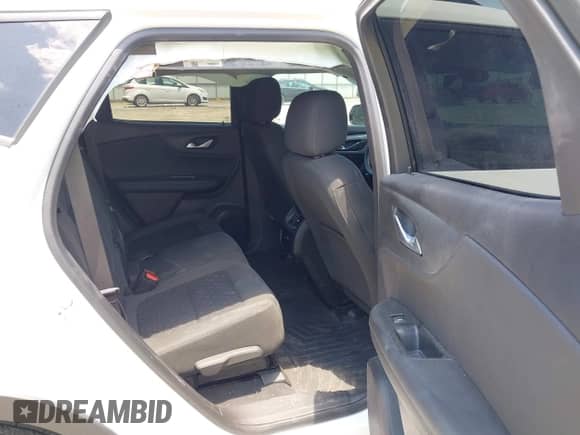 2022 Chevrolet Blazer LT с VIN 3GNKBHR42NS144387, выставлен на аукционе IAAI как лот 42562765 с пробегом 47 283 миль миль и . История ставок и продаж доступна на DreamBid. Изображение 8.