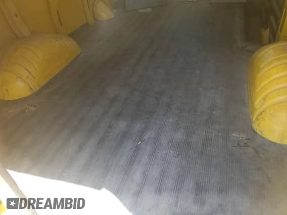 2020 Chevrolet Express Cargo с VIN 1GCWGAFPXL1252272, выставлен на аукционе Copart как лот 62793995 с пробегом 293 647 миль миль и Списание • Salvage title. История ставок и продаж доступна на DreamBid. Изображение 10.