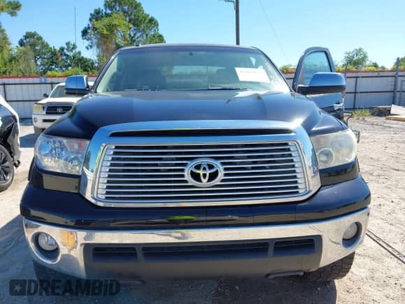 2013 Toyota Tundra Limited с VIN 5TFHW5F18DX298812, выставлен на аукционе IAAI как лот 43409834 с пробегом 304 727 миль миль и . История ставок и продаж доступна на DreamBid. Изображение 6.