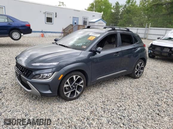 2022 Hyundai Kona Limited z VIN KM8K5CA33NU872334, wystawiony jako Copart lot #58906045 z przebiegiem Nie podano mil oraz Szkoda całkowita • Salvage title. Historia ofert i sprzedaży dostępna na DreamBid. Obrazek 1.