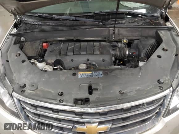 2017 Chevrolet Traverse LT z VIN 1GNKVGKD3HJ253653, wystawiony jako IAAI lot #42744942 z przebiegiem 98 567 mil mil oraz . Historia ofert i sprzedaży dostępna na DreamBid. Obrazek 10.