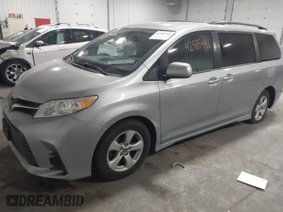 2019 Toyota Sienna LE Auto Access Seat с VIN 5TDKZ3DC0KS968135, выставлен на аукционе IAAI как лот 42585440 с пробегом 154 868 миль миль и . История ставок и продаж доступна на DreamBid. Изображение 2.