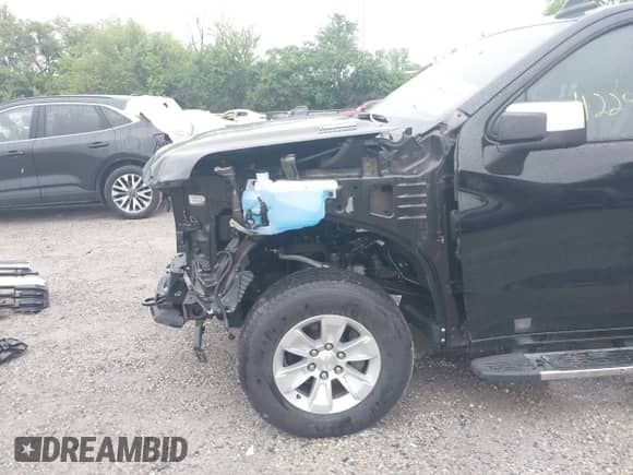 2024 Chevrolet Silverado 1500 LT with VIN 1GCRDDEK3RZ339597, listed as a IAAI auction lot 42299928 with 42,614 mi miles and . Bid and sale history available at DreamBid. Image 18.