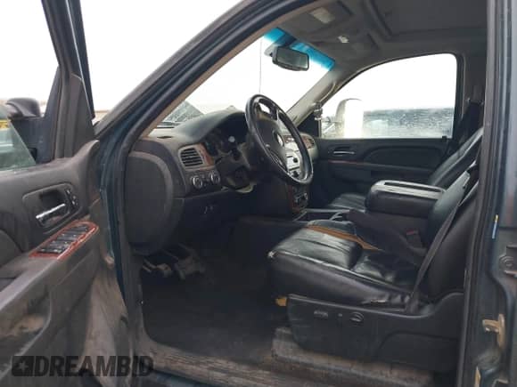 2010 Chevrolet Silverado 3500HD with VIN 1GC4K1B64AF108669, listed as a IAAI auction lot 41289721 with 206,448 mi miles and . Bid and sale history available at DreamBid. Image 5.