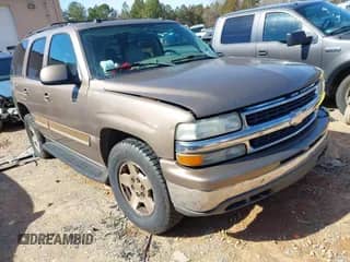2004 Chevrolet Tahoe LS с VIN 1GNEK13Z34R304352, выставлен на аукционе IAAI как лот 41565612 с пробегом 291 777 миль миль и . История ставок и продаж доступна на DreamBid. Изображение 1.