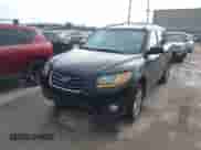 2011 Hyundai Santa Fe Limited with VIN 5XYZK4AG2BG039691, listed as a IAAI auction lot 43023765 with 164,798 mi miles and . Bid and sale history available at DreamBid. Image 2.