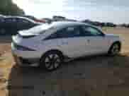 2024 Hyundai Ioniq 6 SE z VIN KMHM24AAXRA072644, wystawiony jako Copart lot #83076564 z przebiegiem 5 985 mil mil oraz Szkoda całkowita • Salvage title. Historia ofert i sprzedaży dostępna na DreamBid. Obrazek 3.