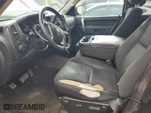 2011 Chevrolet Silverado 1500 LT с VIN 1GCRKSE38BZ256563, выставлен на аукционе Copart как лот 84783445 с пробегом 225 883 миль миль и Чистый • Clean title. История ставок и продаж доступна на DreamBid. Изображение 7.