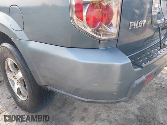 2006 Honda Pilot EX-L z VIN 5FNYF18576B019744, wystawiony jako IAAI lot #43101554 z przebiegiem 177 388 mil mil oraz . Historia ofert i sprzedaży dostępna na DreamBid. Obrazek 6.