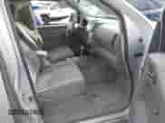 2018 Nissan Frontier SV z VIN 1N6AD0EV3JN732153, wystawiony jako IAAI lot #43360135 z przebiegiem 133 668 mil mil oraz . Historia ofert i sprzedaży dostępna na DreamBid. Obrazek 5.