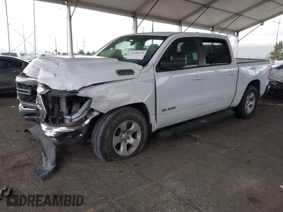 2022 Ram 1500 Big Horn z VIN 1C6RREFT8NN350733, wystawiony jako IAAI lot #41086629 z przebiegiem 105 435 mil mil oraz . Historia ofert i sprzedaży dostępna na DreamBid. Obrazek 2.